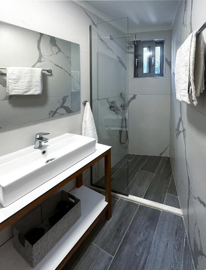 Rodosrooms *