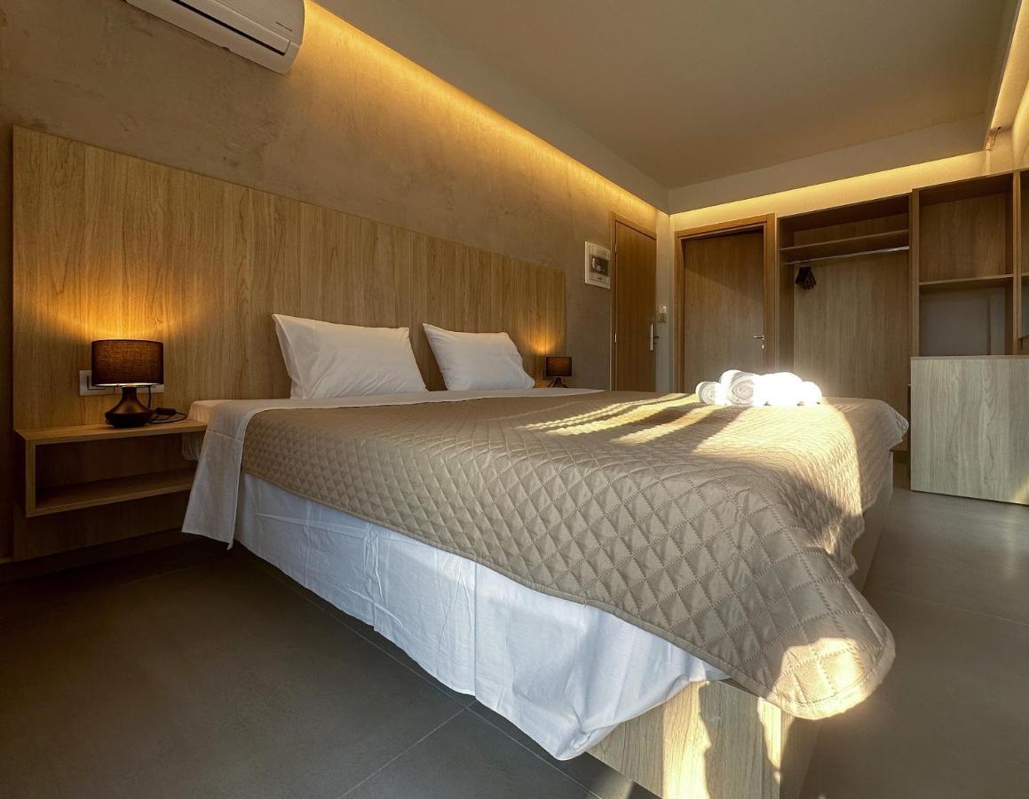 Rodosrooms *